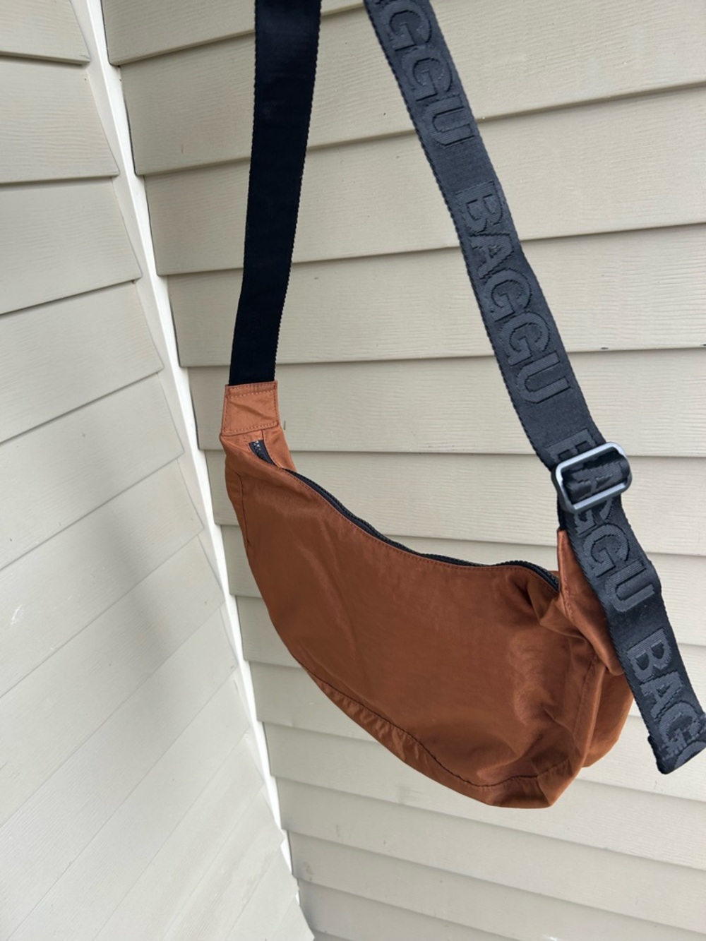 BAGGU Brown Crossbody Bag Crescent Style with Black Branded Strap